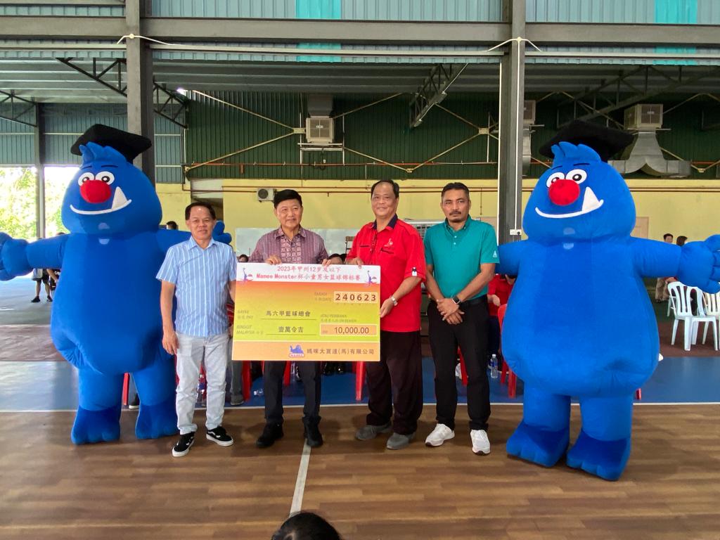 Vice-Executive Chairman dan Executive Director meriahkan Mamee Monster U-12 Basketball Tournament di Gelanggang Bola Keranjang Datuk Pang Chin Hin Datin Yong Tiw Lan, Melaka!